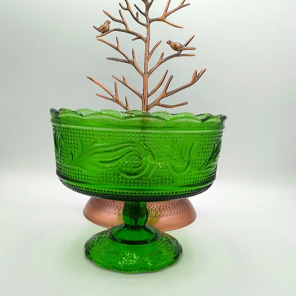 E.O. Brody Emerald Green Pressed Glass Scalloped Pedestal Bowl Vintage Compote - Picture 15 of 15